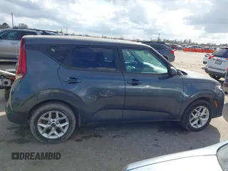 2021 Kia Soul S with VIN KNDJ23AU0M7746236, listed as a IAAI auction lot 41250392 with 72,571 mi miles and . Bid and sale history available at DreamBid. Image 13.
