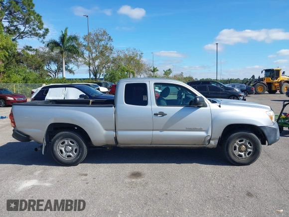 2013 Toyota Tacoma with VIN 5TFTX4CN5DX035346, listed as a IAAI auction lot 41169986 with 177,513 mi miles and . Bid and sale history available at DreamBid. Image 13.