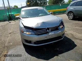 2013 Volkswagen Passat S z VIN 1VWAP7A31DC061392, wystawiony jako Copart lot #60318015 z przebiegiem 102 563 mil mil oraz Szkoda całkowita • Salvage title. Historia ofert i sprzedaży dostępna na DreamBid. Obrazek 11.