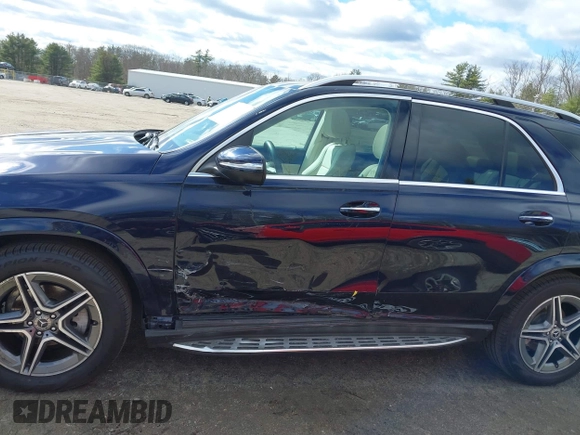 2021 Mercedes-Benz GLE 350 with VIN 4JGFB4KB2MA492990, listed as a IAAI auction lot 41840528 with 50,519 mi miles and . Bid and sale history available at DreamBid. Image 14.
