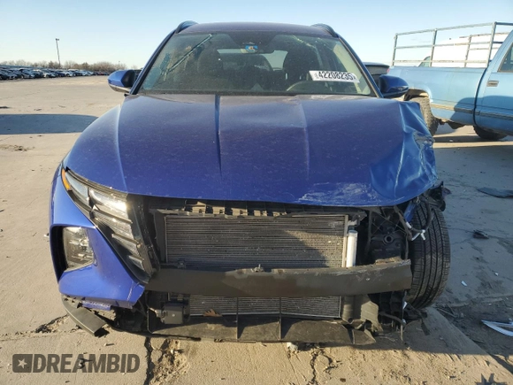 2024 Hyundai Tucson SEL with VIN 5NMJB3DE5RH332342, listed as a Copart auction lot 42208235 with 17,756 mi miles and Salvage Title. Bid and sale history available at carsss.com. Image 5.