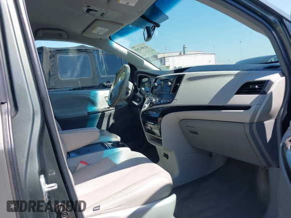 2013 Toyota Sienna LE AAS with VIN 5TDKK3DC0DS313786, listed as a IAAI auction lot 41981268 with 162,423 mi miles. Bid and sale history available at carsss.com. Image 5.