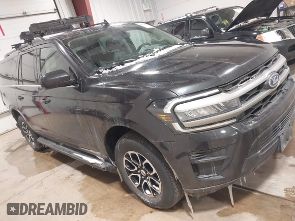 2024 Ford Expedition Max XLT with VIN 1FMJK1J80REA15666, listed as a IAAI auction lot 41377891 with 36,947 mi miles and . Bid and sale history available at DreamBid. Image 1.