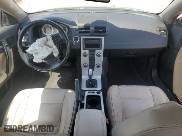2011 Volvo C70 z VIN YV1672MC0BJ107689, wystawiony jako Copart lot #52407445 z przebiegiem Nie podano mil oraz Szkoda całkowita • Salvage title. Historia ofert i sprzedaży dostępna na DreamBid. Obrazek 8.