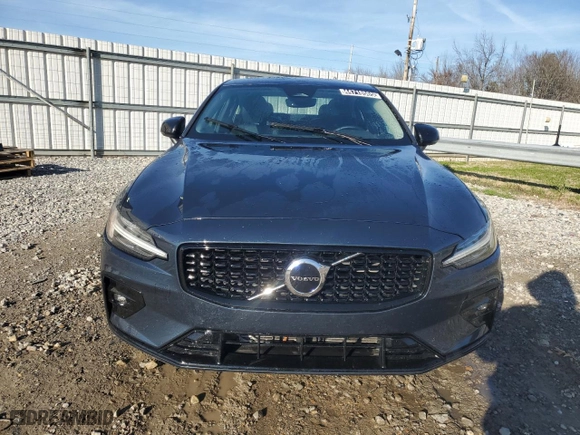 2024 Volvo S60 Core Dark Theme with VIN 7JRL12FK5RG318829, listed as a Copart auction lot 44718565 with 15,567 mi miles and Clean Title. Bid and sale history available at carsss.com. Image 5.