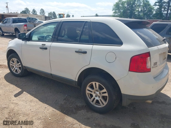 2011 Ford Edge SE with VIN 2FMDK3GC3BBA29499, listed as a IAAI auction lot 42071970 with 260,054 mi miles. Bid and sale history available at carsss.com. Image 3.