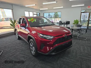 2022 Toyota RAV4 XLE with VIN 2T3W1RFV4NW201045, listed as a Copart auction lot 62903115 with 26,019 mi miles and Clean title. Bid and sale history available at DreamBid. Image 1.