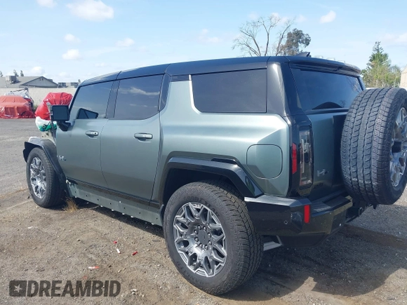 2024 GMC Hummer EV 3X with VIN 1GKB0RDC3RU101111, listed as a IAAI auction lot 41857994 with 16,246 mi miles. Bid and sale history available at carsss.com. Image 3.