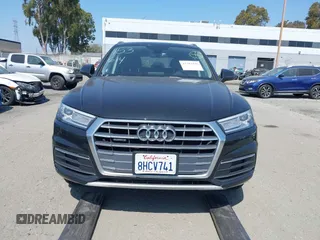 2018 Audi Q5 Premium z VIN WA1ANAFY1J2234527, wystawiony jako IAAI lot #42283442 z przebiegiem 62 767 mil mil oraz . Historia ofert i sprzedaży dostępna na DreamBid. Obrazek 12.