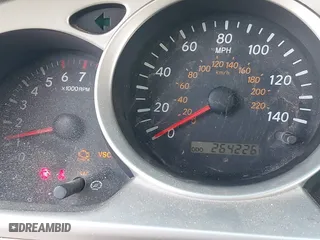 2006 Toyota Highlander with VIN JTEGP21AX60100267, listed as a IAAI auction lot 41440993 with 264,226 mi miles. Bid and sale history available at carsss.com. Image 7.
