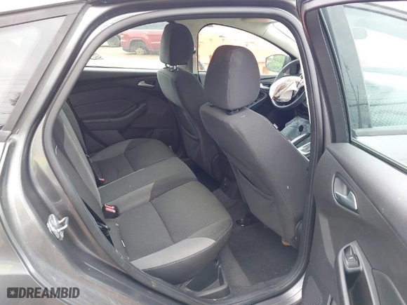 2013 Ford Focus SE with VIN 1FADP3K2XDL160734, listed as a IAAI auction lot 39953479 with 138,083 mi miles. Bid and sale history available at carsss.com. Image 8.