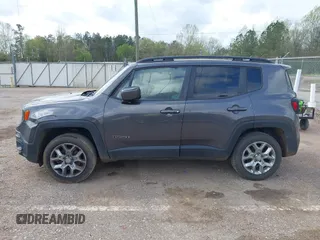 2017 Jeep Renegade Latitude z VIN ZACCJBBB7HPG31581, wystawiony jako IAAI lot #41933910 z przebiegiem 153 217 mil mil oraz . Historia ofert i sprzedaży dostępna na DreamBid. Obrazek 14.