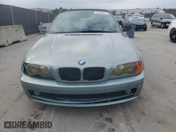 2002 BMW 3 Series 325Ci with VIN WBABS33402PG84108, listed as a Copart auction lot 88308915 with 238,035 mi miles and Non Repairable. Bid and sale history available at carsss.com. Image 5.