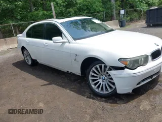 2004 BMW 7 Series 745Li z VIN WBAGN63464DS47181, wystawiony jako IAAI lot #42236487 z przebiegiem 143 707 mil mil oraz . Historia ofert i sprzedaży dostępna na DreamBid. Obrazek 1.