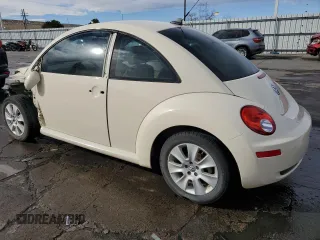 2009 Volkswagen New Beetle Coupe S with VIN 3VWPW31C99M518039, listed as a Copart auction lot 89216305 with 85,566 mi miles and Salvage Title. Bid and sale history available at carsss.com. Image 2.
