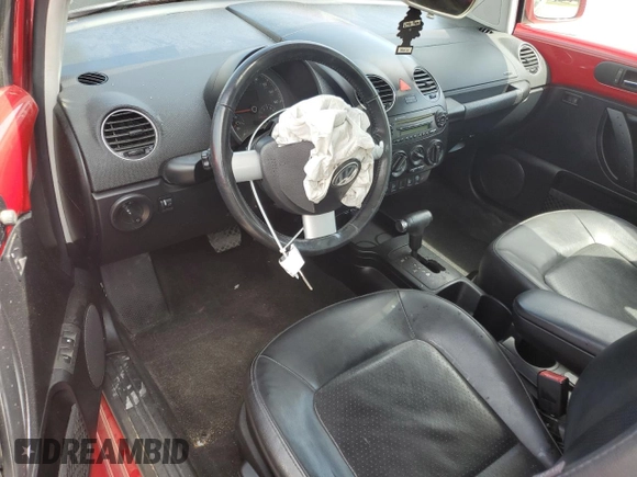 2009 Volkswagen Beetle S with VIN 3VWRW31C29M513497, listed as a Copart auction lot 54986285 with 132,953 mi miles and Clean Title. Bid and sale history available at DreamBid. Image 8.