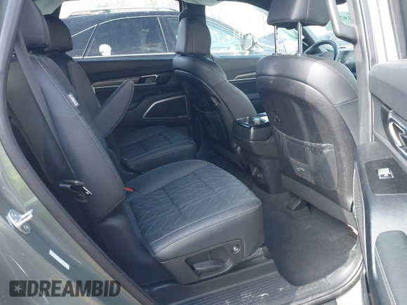 2024 Kia Telluride EX with VIN 5XYP3DGC9RG468071, listed as a IAAI auction lot 41678879 with 26,181 mi miles and . Bid and sale history available at carsss.com. Image 8.