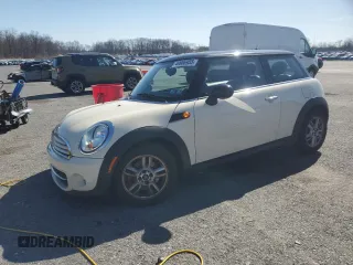2012 MINI Hardtop with VIN WMWSU3C50CT258928, listed as a Copart auction lot 49966955 with 140,507 mi miles and Salvage Title. Bid and sale history available at DreamBid. Image 1.