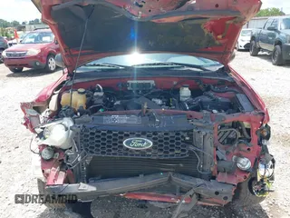 2005 Ford Escape XLT с VIN 1FMYU93175DA16398, выставлен на аукционе IAAI как лот 42544348 с пробегом 114 065 миль миль и . История ставок и продаж доступна на DreamBid. Изображение 10.