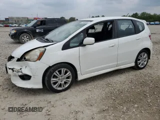2011 Honda Fit Sport z VIN JHMGE8H56BS000718, wystawiony jako Copart lot #57446835 z przebiegiem 121 678 mil mil oraz Szkoda całkowita • Salvage title. Historia ofert i sprzedaży dostępna na DreamBid. Obrazek 1.