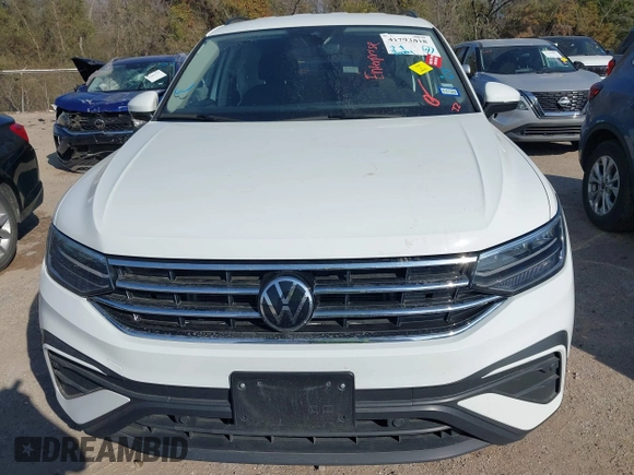 2024 Volkswagen Tiguan S with VIN 3VVRB7AX7RM041291, listed as a IAAI auction lot 41793818 with 24,004 mi miles and . Bid and sale history available at DreamBid. Image 17.