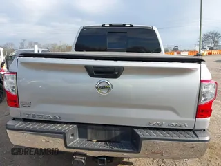 2017 Nissan Titan SV with VIN 1N6AA1EJ3HN538034, listed as a IAAI auction lot 41863785 with 204,198 mi miles and . Bid and sale history available at DreamBid. Image 16.