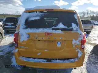 2011 Dodge Grand Caravan R/T with VIN 2D4RN7DG9BR696121, listed as a Copart auction lot 88876165 with 231,021 mi miles and Salvage Title. Bid and sale history available at DreamBid. Image 6.