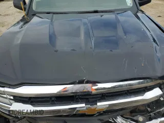 2018 Chevrolet Silverado 1500 LT with VIN 3GCUKREC5JG321483, listed as a Copart auction lot 46935335 with 130,860 mi miles and Salvage Title. Bid and sale history available at carsss.com. Image 11.