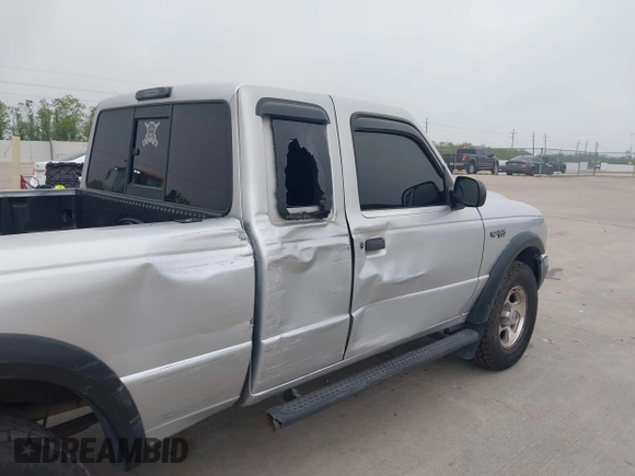 2001 Ford Ranger XL Fleet z VIN 1FTZR15E11TA29949, wystawiony jako IAAI lot #41902917 z przebiegiem 93 921 mil mil oraz . Historia ofert i sprzedaży dostępna na DreamBid. Obrazek 6.