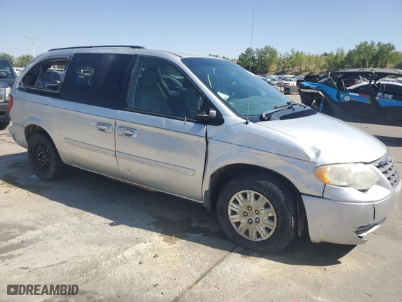 2007 Chrysler Town & Country LWB LX with VIN 2A4GP44R57R339793, listed as a Copart auction lot 71032054 with 181,828 mi miles and Salvage Title. Bid and sale history available at carsss.com. Image 4.