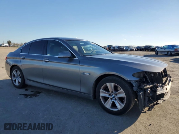 2012 BMW 5 Series 528i z VIN WBAXG5C5XCDX02237, wystawiony jako Copart lot #47799275 z przebiegiem 116 257 mil mil oraz Szkoda całkowita • Salvage title. Historia ofert i sprzedaży dostępna na DreamBid. Obrazek 4.