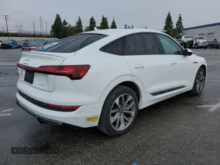 2021 Audi e-tron Sportback Premium Plus z VIN WA12ABGE3MB024414, wystawiony jako Copart lot #69824382 z przebiegiem 24 655 mil mil oraz . Historia ofert i sprzedaży dostępna na DreamBid. Obrazek 3.