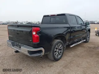 2019 Chevrolet Silverado 1500 LT with VIN 3GCPWCED2KG192403, listed as a IAAI auction lot 41549177 with 62,071 mi miles. Bid and sale history available at carsss.com. Image 4.