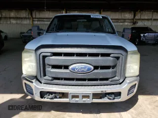 2011 Ford F-250 XL with VIN 1FT7W2AT8BEC35849, listed as a Copart auction lot 52497815 with 210,924 mi miles and Salvage title. Bid and sale history available at DreamBid. Image 5.