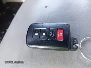 2018 Toyota Highlander SE with VIN 5TDKZRFH6JS534716, listed as a IAAI auction lot 42554743 with 154,636 mi miles and . Bid and sale history available at DreamBid. Image 11.