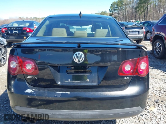 2008 Volkswagen Jetta Sedan SE with VIN 3VWRM71K88M067312, listed as a IAAI auction lot 41722156 with 224,394 mi miles. Bid and sale history available at carsss.com. Image 17.