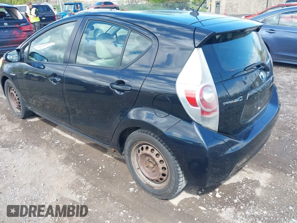 2013 Toyota Prius One z VIN JTDKDTB36D1034028, wystawiony jako IAAI lot #42172387 z przebiegiem 245 325 mil mil oraz . Historia ofert i sprzedaży dostępna na DreamBid. Obrazek 3.