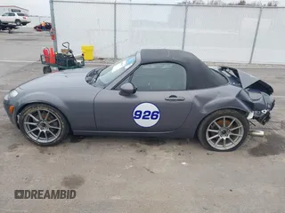2006 Mazda MX-5 Miata Grand Touring with VIN JM1NC25F760103866, listed as a IAAI auction lot 40879777 with 50,209 mi miles and . Bid and sale history available at DreamBid. Image 15.