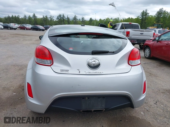 2016 Hyundai Veloster z VIN KMHTC6AD2GU277109, wystawiony jako IAAI lot #42312969 z przebiegiem 132 899 mil mil oraz . Historia ofert i sprzedaży dostępna na DreamBid. Obrazek 12.