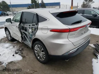 2021 Toyota Venza LE with VIN JTEAAAAH3MJ001103, listed as a Copart auction lot 71547622 with 33,224 mi miles. Bid and sale history available at carsss.com. Image 2.
