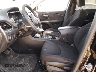 2019 Jeep Cherokee Latitude with VIN 1C4PJLCB2KD203283, listed as a Copart auction lot 52202135 with 140,809 mi miles and Salvage title. Bid and sale history available at DreamBid. Image 7.