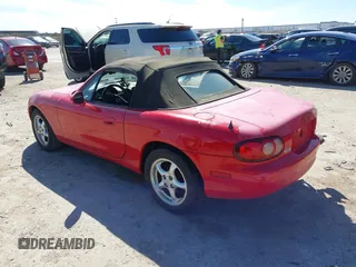 2001 Mazda MX-5 Miata z VIN JM1NB353910201434, wystawiony jako IAAI lot #41817576 z przebiegiem 209 104 mil mil oraz . Historia ofert i sprzedaży dostępna na DreamBid. Obrazek 3.