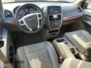 2014 Chrysler Town & Country Touring with VIN 2C4RC1BGXER438570, listed as a Copart auction lot 50008645 with 176,562 mi miles and Salvage Title. Bid and sale history available at carsss.com. Image 8.