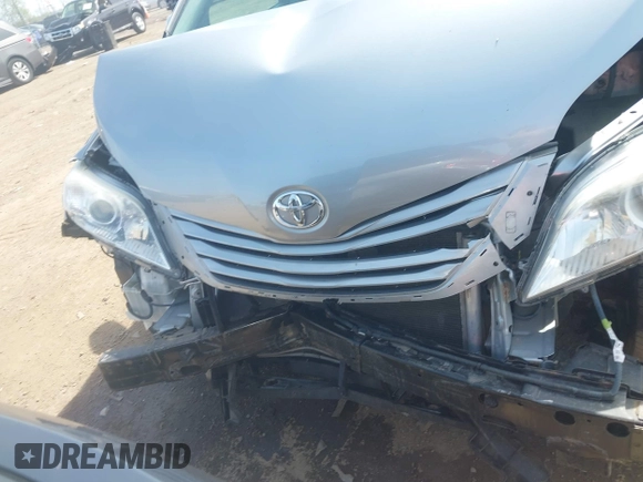 2017 Toyota Sienna LE with VIN 5TDJZ3DC2HS166433, listed as a IAAI auction lot 42084039 with 121,540 mi miles and . Bid and sale history available at DreamBid. Image 6.