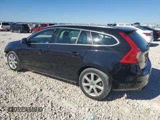 2017 Volvo V60 Premier with VIN YV140MEK8H1371796, listed as a Copart auction lot 80654044 with 85,572 mi miles and Salvage Title. Bid and sale history available at carsss.com. Image 2.