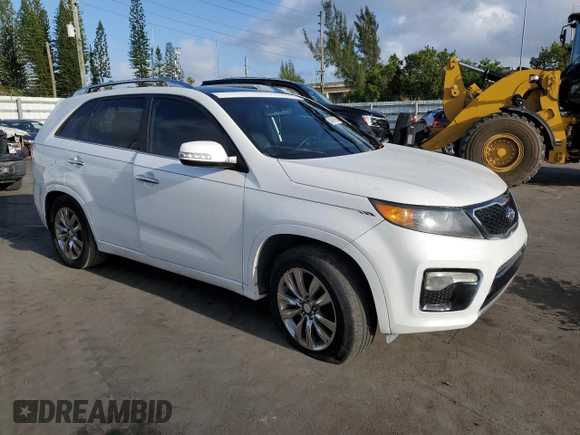 2013 Kia Sorento SX with VIN 5XYKW4A21DG365169, listed as a Copart auction lot 50491625 with 196,879 mi miles and Salvage Title. Bid and sale history available at carsss.com. Image 4.
