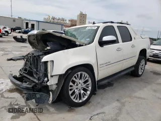 2013 Chevrolet Avalanche LTZ with VIN 3GNTKGE78DG261388, listed as a Copart auction lot 57703274 with 0 mi miles and Clean Title. Bid and sale history available at carsss.com. Image 1.