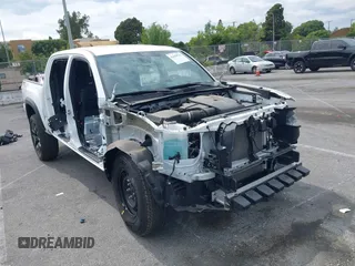 2023 Toyota Tacoma SR с VIN 3TMCZ5AN3PM649180, выставлен на аукционе IAAI как лот 42418511 с пробегом 11 275 миль миль и . История ставок и продаж доступна на DreamBid. Изображение 1.