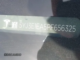 2023 Tesla Model 3 z VIN 5YJ3E1EA5PF656325, wystawiony jako IAAI lot #42465795 z przebiegiem 30 256 mil mil oraz . Historia ofert i sprzedaży dostępna na DreamBid. Obrazek 9.