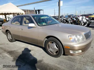 1998 Lexus LS 400 Luxury Sdn with VIN JT8BH28F8W0129682, listed as a Copart auction lot 86020214 with 132,732 mi miles and Salvage Title. Bid and sale history available at carsss.com. Image 4.
